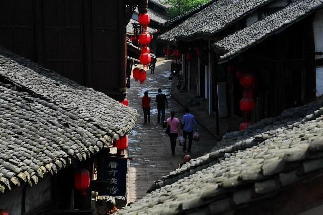 探索神秘房间